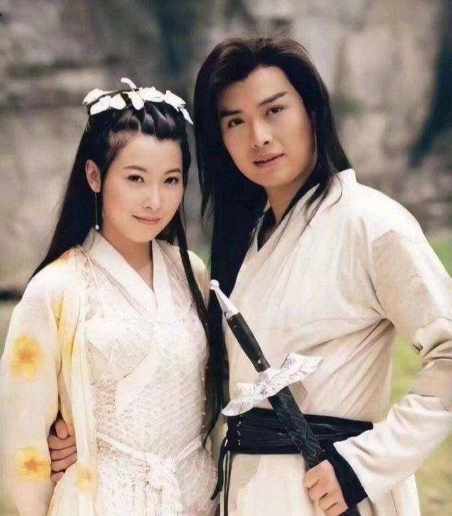 沈浪|沈浪朱七七19年后再演夫妻，还生了一个女儿，网友：白飞飞输了