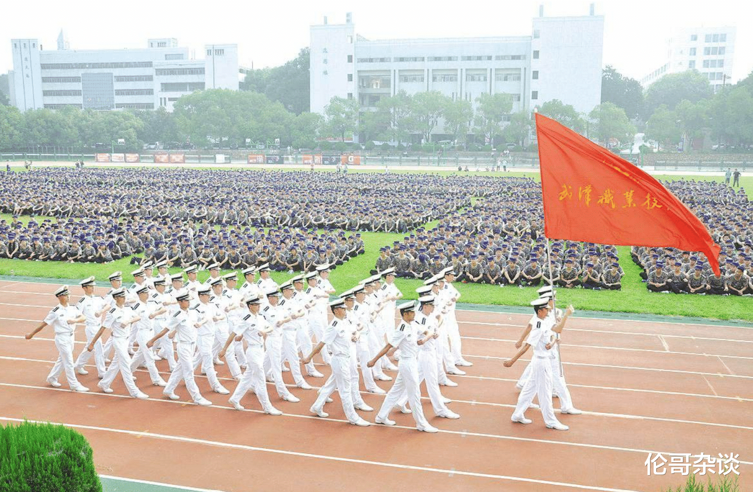 华为：一所特别的大专：每年超100人入职华为，人称“专科中的清华”