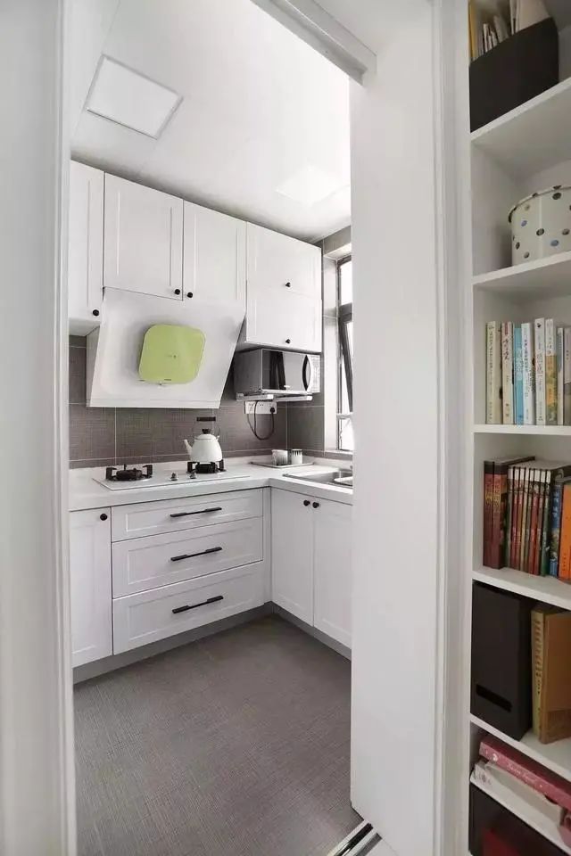 |巴掌大的30㎡单身公寓，全屋北欧风装修，功能齐全还十分宽敞！