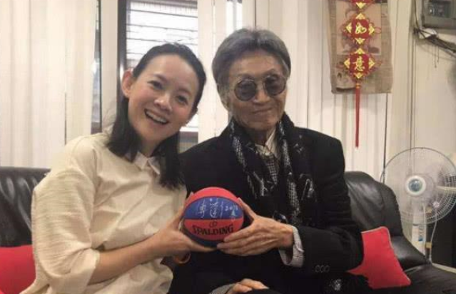 『春晚』因春晚一夜成名, 50岁爱上17岁少女并怀孕生子, 如今选择安乐死