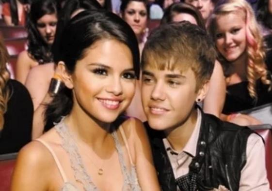 【赛琳娜】赛琳娜身材有多撩人？当她和朋友度假照流出，网友：怪不得比伯不要她！