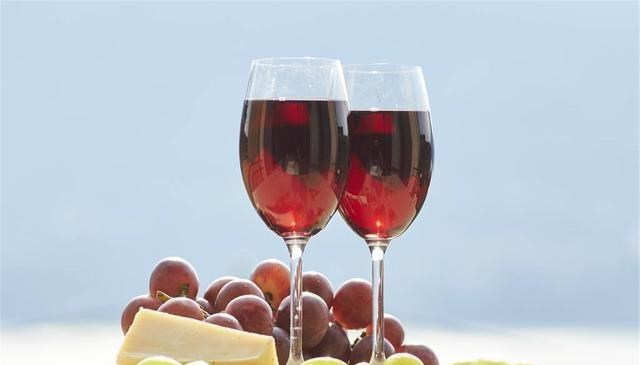 大姨妈|女性“例假”期间，4件事再喜欢也要忍住，当心“惹怒”大姨妈