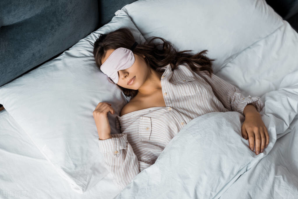 睡眠|健身中睡眠的重要性，你知道吗？建议大家睡够7~10个小时