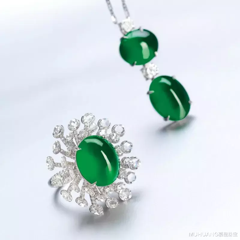 翡翠|2020年四大春拍落槌,翡翠类最高成交高达8070万港元!