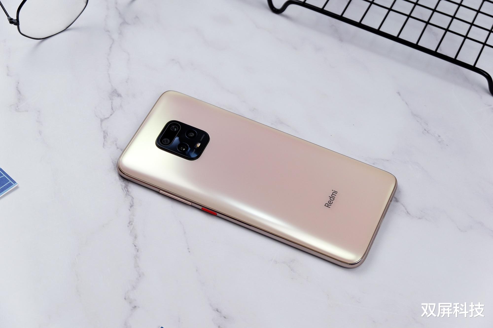 红米手机▲Redmi 10X比荣耀X10便宜300元，配置相差很大，别买错了！