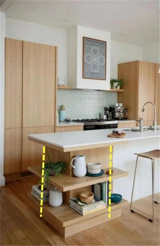 ▲老公要在厨房边上打斜边柜，简直在浪费钱，入住后才知道那么好用