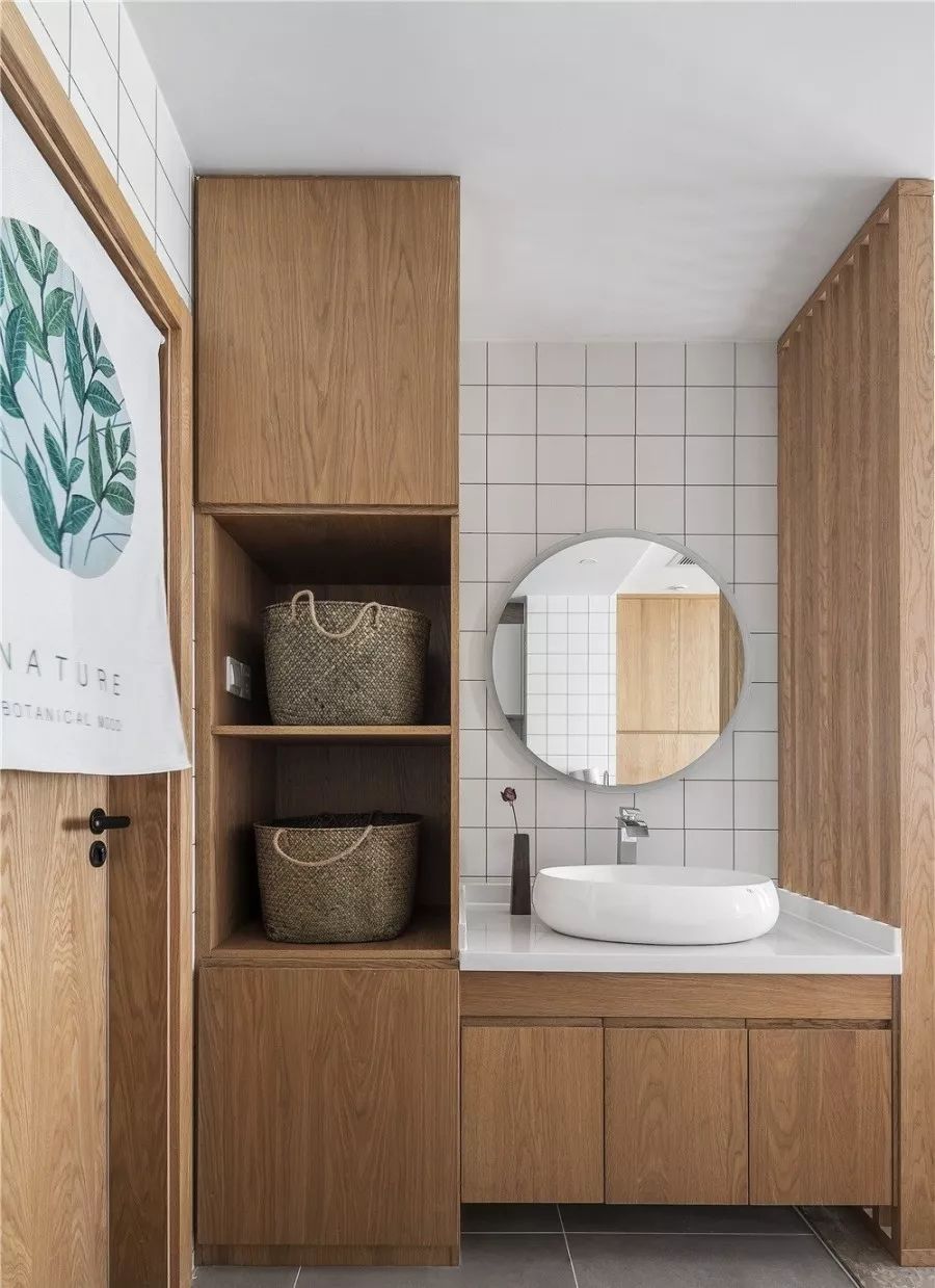 |洗手台不放卫生间？网友直呼：小户型卫生间有救了，简直太聪明了！