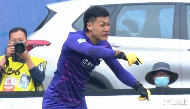 山东鲁能|3大争议场面！鲁能队长话里有话，王大雷高情商，国安大将摊牌了