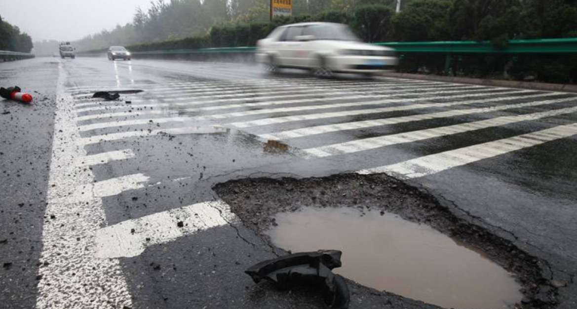 轮胎|老司机:开车遇见这4种东西赶紧避让,个个都是“轮胎杀手”!