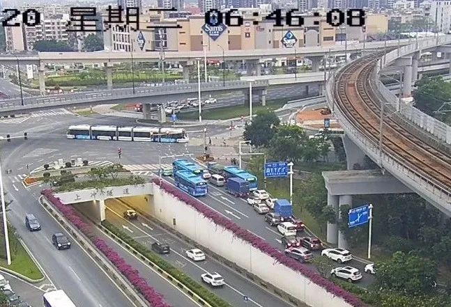 珠海交警|珠海男子连续两次右转过红灯路口，却被判为冲红灯！很多人都在犯！