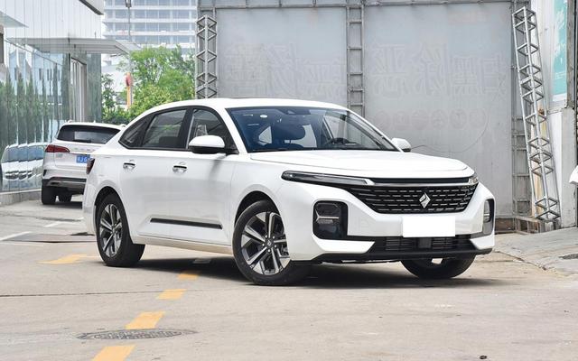 自由光|3款国产掀背车推荐，10万能入手其中2台，还有1台配无框车门