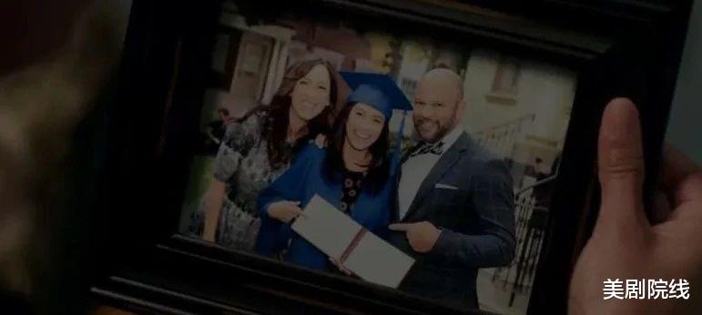 [上载新生]一集上头，这部全程高能的科幻新剧，看的我目瞪口呆