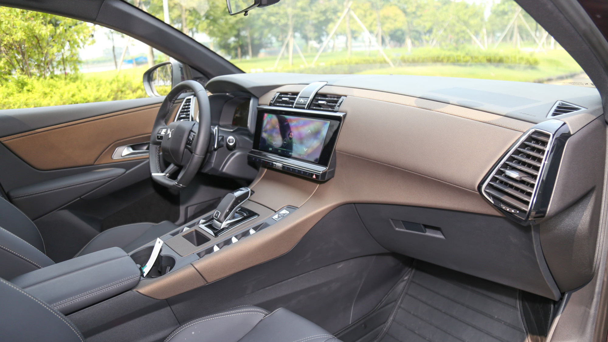 ds7|被遗忘的豪车,起步不到18万,内饰堪比头等舱,3个月才卖22台