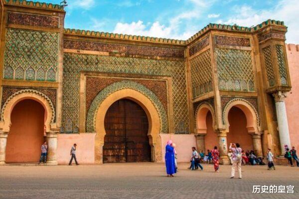 康熙：世界历史造人最强的帝王，有八百多个子女，直系后代至今仍是国王