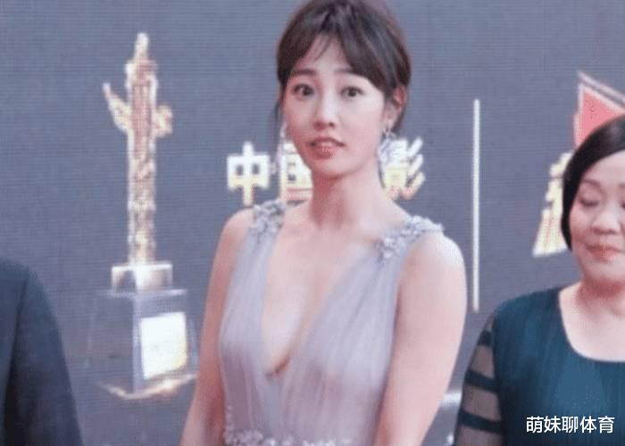 陈冠希：白百何为啥被称“女版陈冠希”？看到这些照片后，就懂什么原因了！