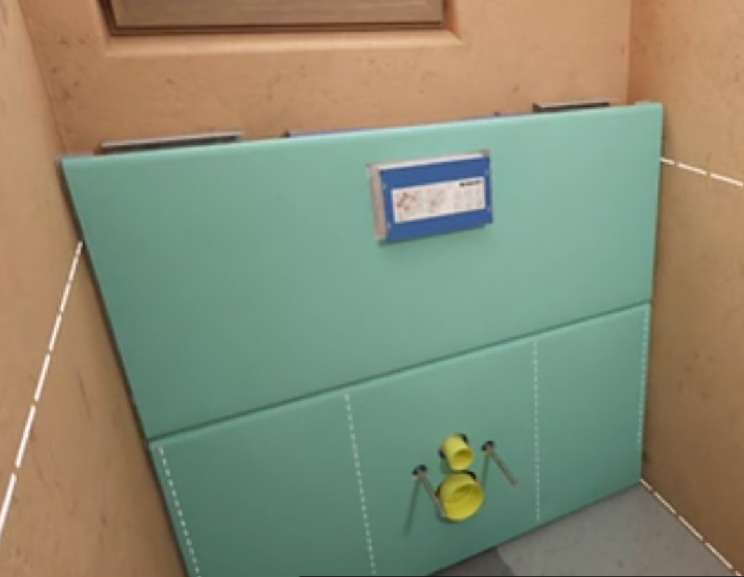 『连体』原来壁挂马桶的安装是这样的!别再用传统马桶了