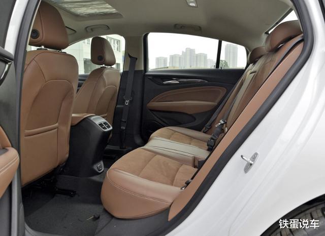 别克君威@人生第一辆B级车，别克君威配行人保护，9AT变速箱，裸提价14.38W