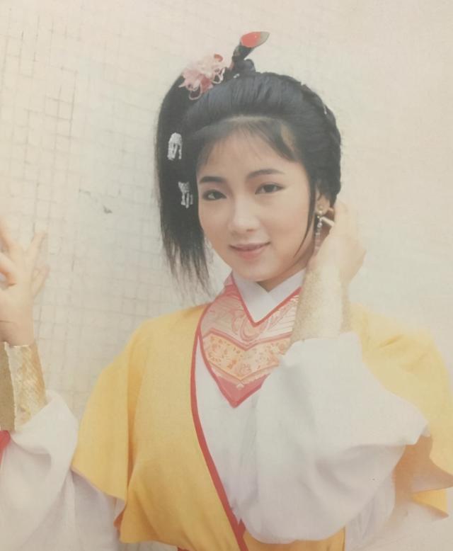 肖战|她曾是TVB当红女星，拍戏因失误撞死导演，今仍吃斋悼念亡者