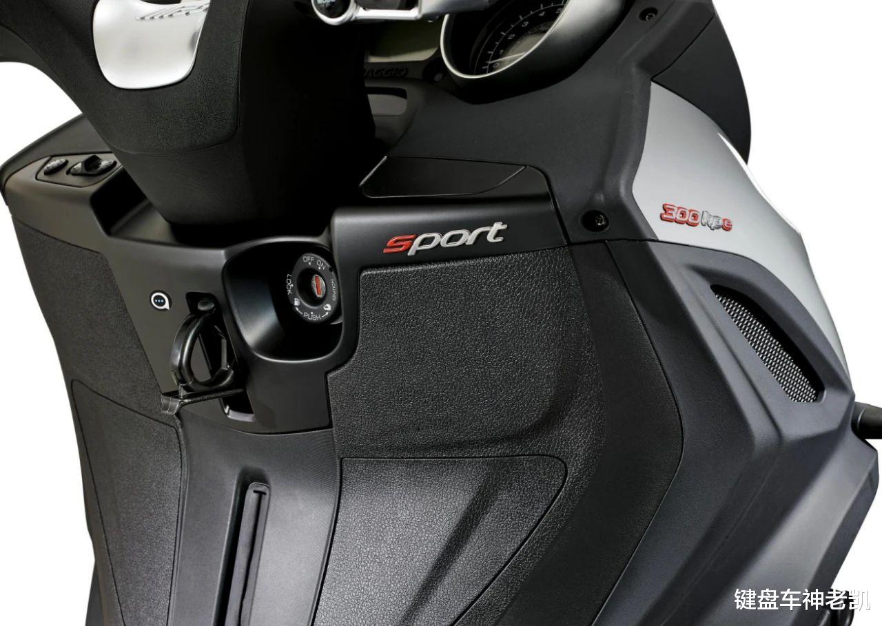 比亞喬新款倒三輪摩托MP3 300 hpe Sport登陸國內，售價7.88w-圖5
