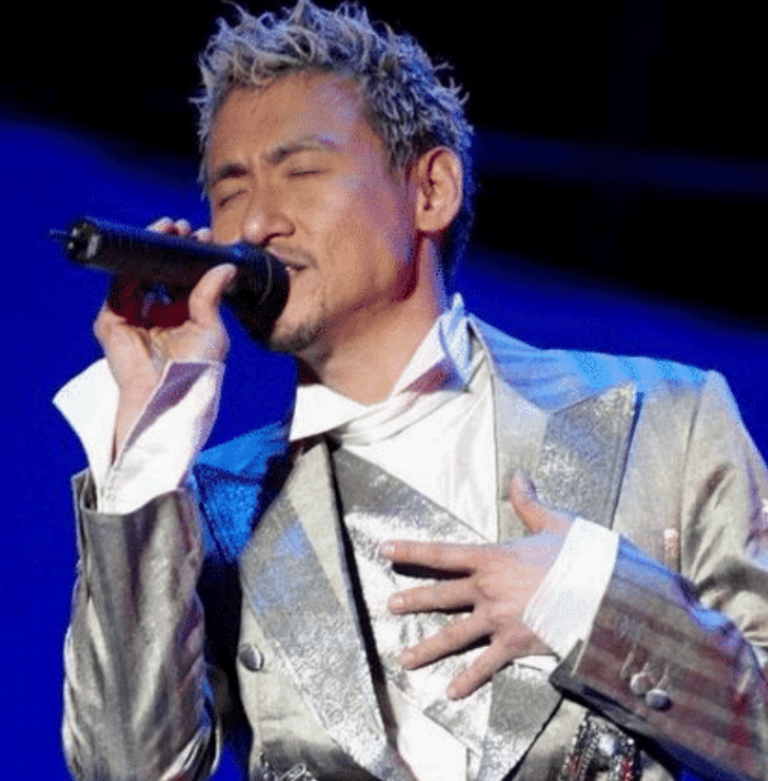 演唱会|演唱会开场前意外去世，百万张门票无人退款，全球歌坛仅他一人！