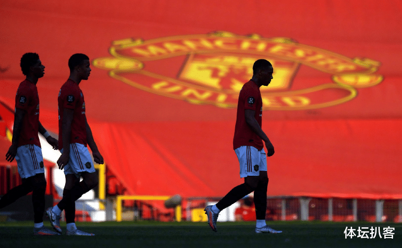 曼联：5-2！曼联冲进英超前4，30分钟连轰5球，8千万巨星打破队史纪录！