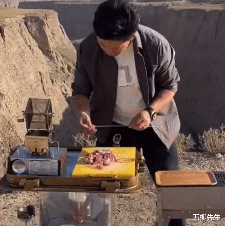 央视|央视再揭大胃王吃播套路，小翔哥成揭秘达人，多位一线网红转型？