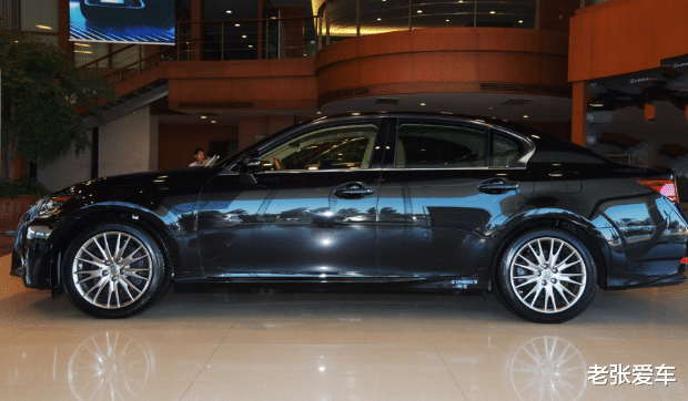 雷克萨斯GS|宁愿停产也没降价,车长4米9油耗7.1,车内异响接近0,20年开不坏