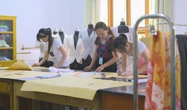 服装设计|这一专业已3年，登上高校撤销专业前10名单，下届考生心里要有数