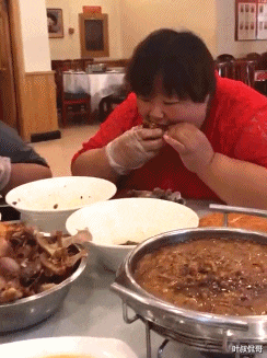 汉江|“在冰冷的水中发现这样的生物，这是啥玩意？”哈哈哈是不是在汉江钓鱼