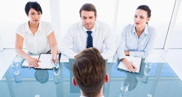 hr|业务大咖面试时谈好薪资，结果却被人事砍走一半，原来学历是硬伤