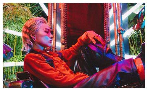 #刘雨昕#刘雨昕刚C位出道,就抢在组合前发单曲,凸显一个重要的真相和假象