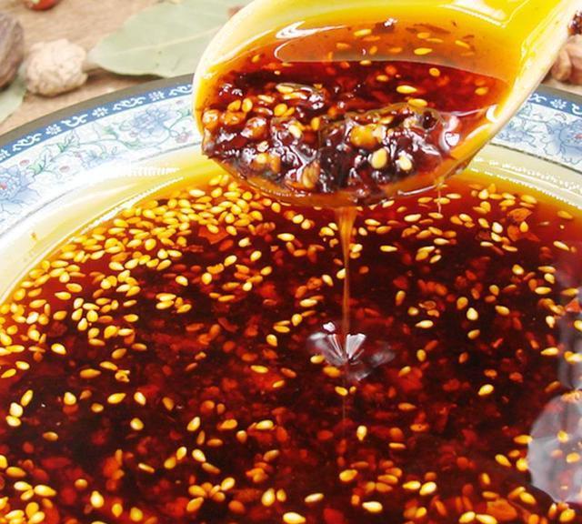 「下酒菜」熬制红油配方技巧，合理的运用这4款香料，成品香味浓郁、色泽红亮