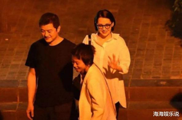 许晴|许晴李亚鹏官宣？王菲送上祝福，窦靖童三人同行