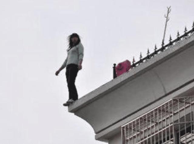 江西|女子因情跳楼轻生，只因男友与其分手，男友：刚认识三个月她就怀孕