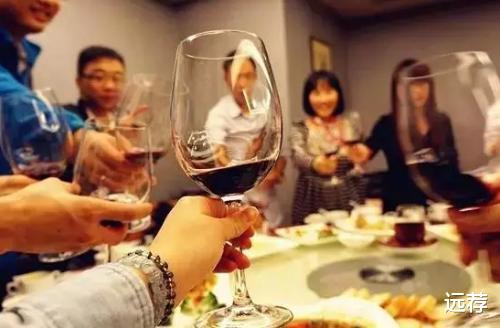 厦门国际银行|领导敬酒没喝被扇耳光后续！网友：你后面没一天好日子过！