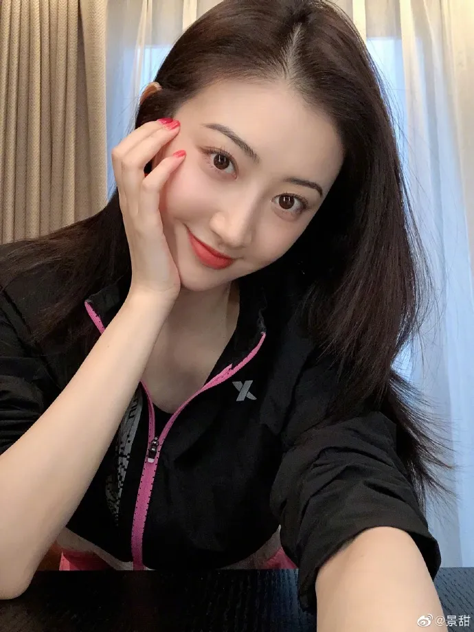 景甜■景甜晒新照大变脸，她到底对自己下了什么狠手？