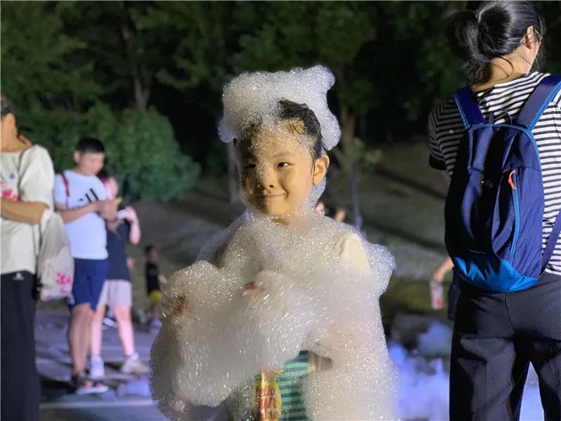 南京|昨晚，南京这个地方被挤“爆”了……