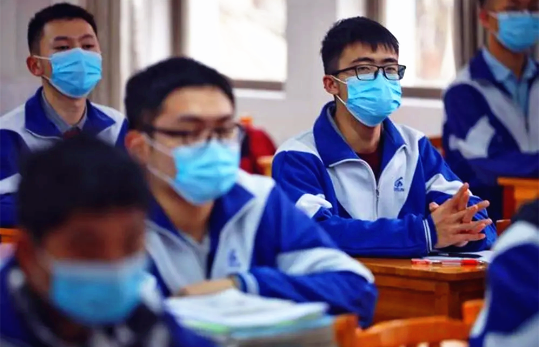高考■教育厅“最新”通知:高三初三4月7日开学,国内12省加入开学阵营,家长终于放心了