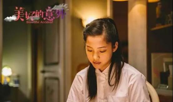 我独坐小窗一盏清茶 叫爸爸而已,欧阳娜娜人设早崩完了,可茶艺表演还是骗到了所有人