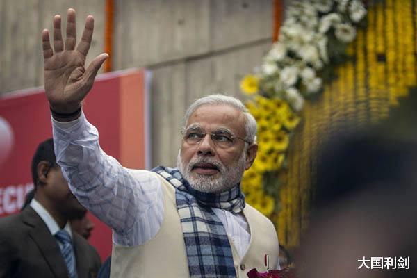 印度|印度警报突然响起!大量公交车遭“血洗”,场面一度很壮观