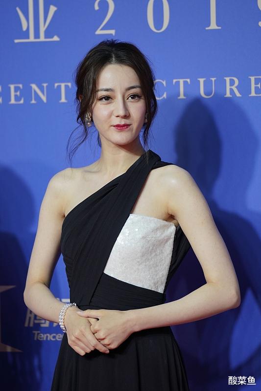 「庆余年」迪丽热巴新剧赢了收视输了口碑，这一次她又要被公司坑了吗？