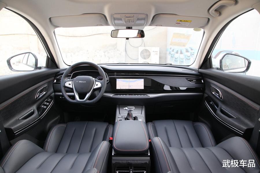 长安汽车|又一国产SUV被捧红，半年销量进前十，同级避其锋芒，关键车好大