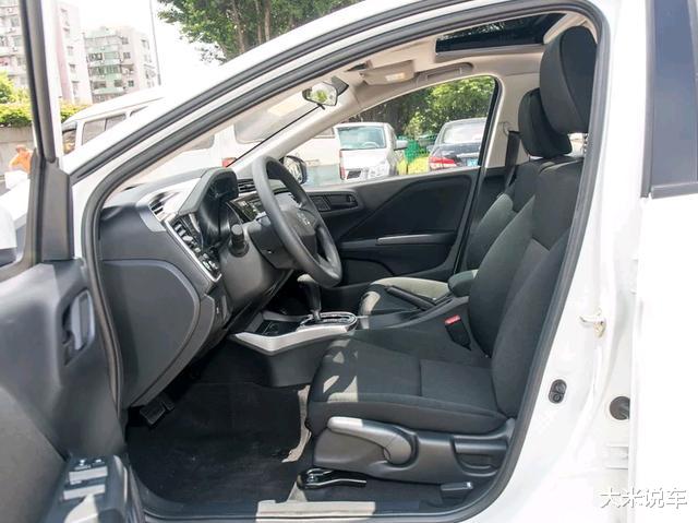 『本田锋范』幸亏没买面包车!这款本田曾比朗逸名气大,促销降至5W,还配CVT