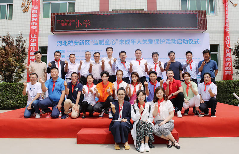 #公益#记忆中没看过她作品，但年年来金鸡百花刷存在感，逢“鸡”必到