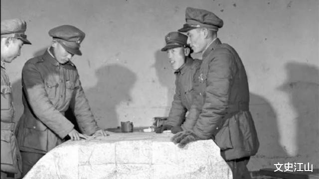 韩练成|6万精锐部队被围，军长却孤身一人成功突围，上司26年没想明白