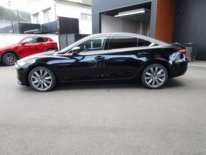 [马自达cx-3]停产5年再曝光！全新马6将入华，比奔驰C还漂亮，油耗4L不足16万