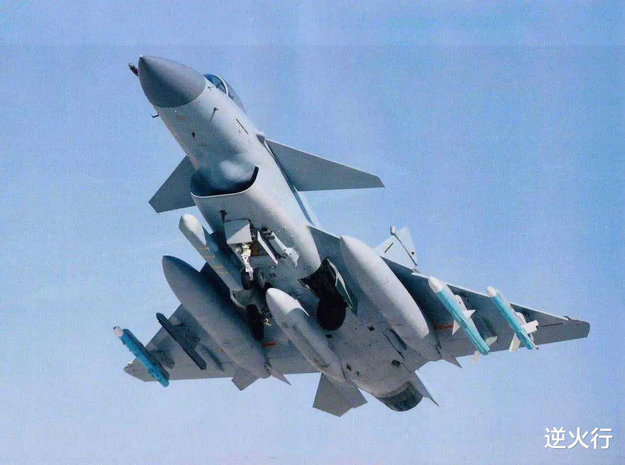 『轰炸机』我国轰炸机不如法国战斗机?一个100吨一个20吨,就这还有人信?