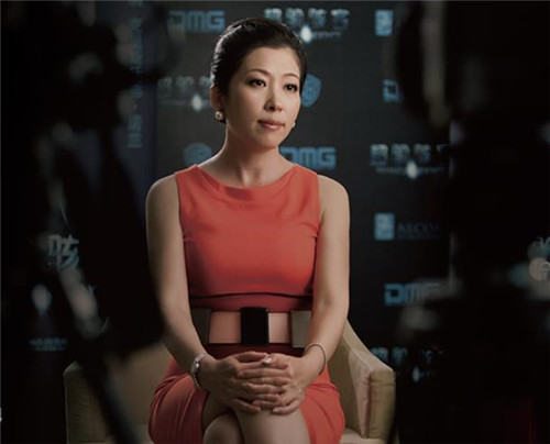 |中国体坛最大的叛徒,卷走44亿逃往美国,如今买飞机别墅生活奢侈