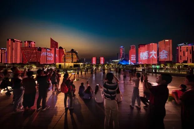 杭州日报|昨晚,钱塘江边这一幕火了!太惊艳