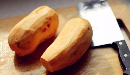 红薯|家庭自制红薯干，做法简单，颜色鲜嫩又透亮，看着就有食欲